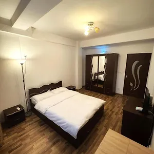 Warm Place In Old Town Апартаменты